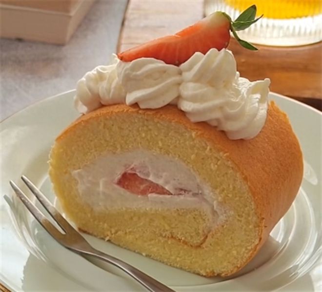 草莓蛋糕卷创制全攻略让你正在家也能享福甜美光阴高德娱乐！